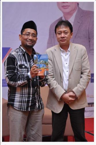 Launching Buku-4